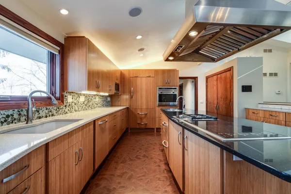 $1,099,500 | 2829 Sylvan Avenue, Madison, WI 53705