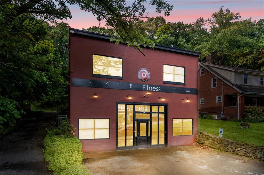 1913 Fox Chapel Road Pittsburgh, PA 15238 - Photo 1 of 23 Gallery Image 1