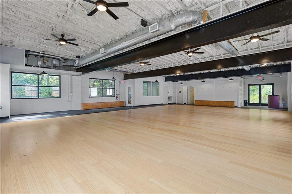 1913 Fox Chapel Road Pittsburgh, PA 15238 - Photo 18 of 23 Gallery Image 18