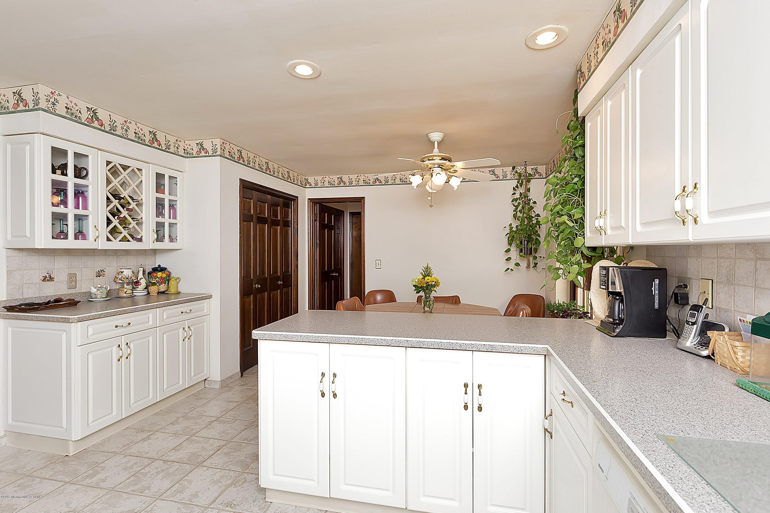 421 Marl Road Colts Neck, NJ 07722 - Photo 14 of 47 015-173733-IMG_2203_3378122