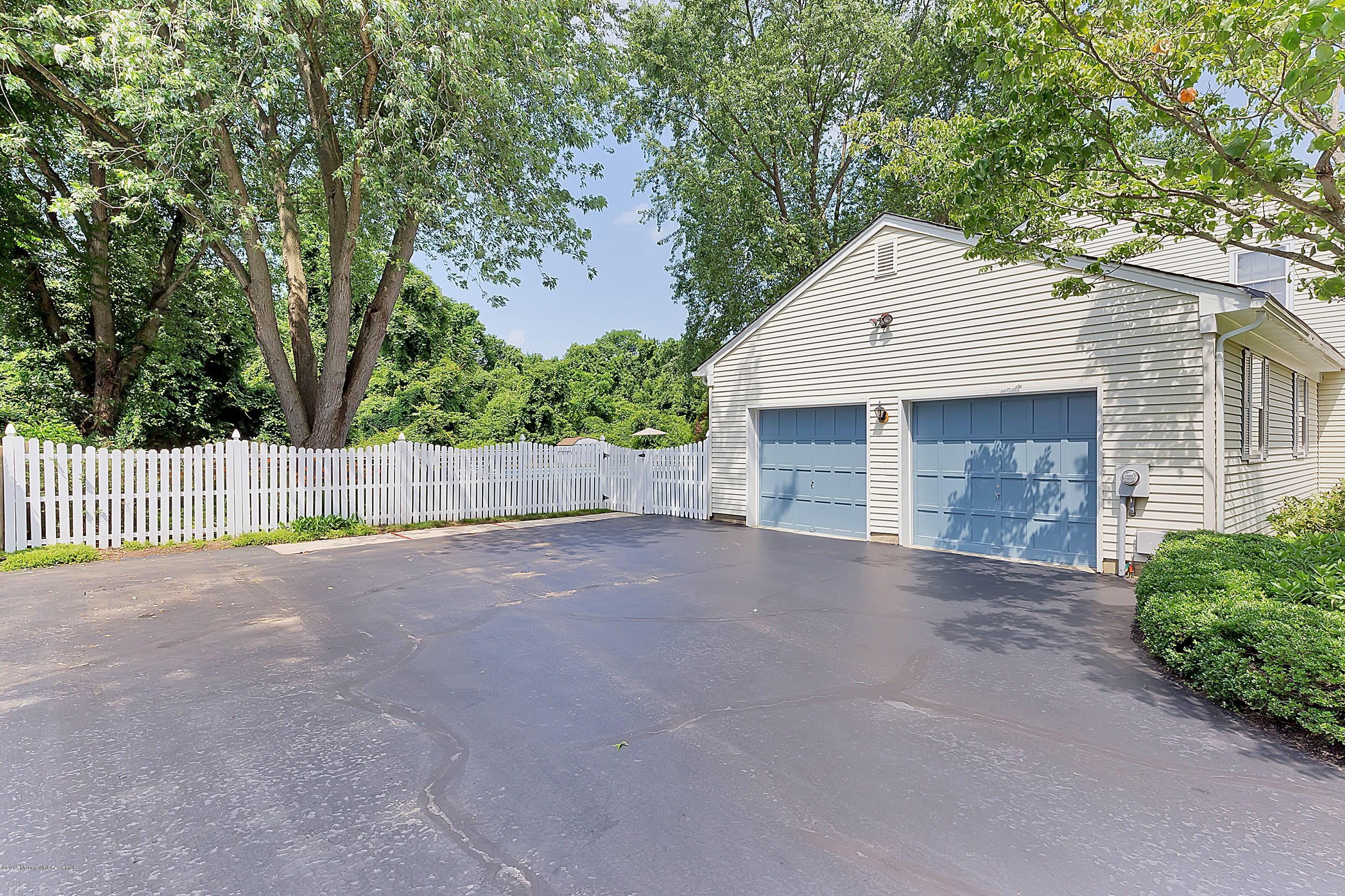 421 Marl Road Colts Neck, NJ 07722 - Photo 34 of 47 040-173733-IMG_2180_3378144