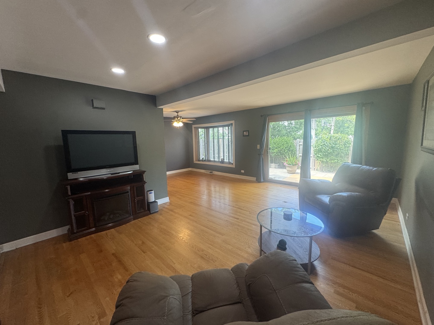 140 Julie Road Bolingbrook, IL 60440 - Photo 6 of 31