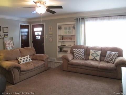 29530 Utica Road Roseville, MI 48066 - Photo 4 of 22 4.JPG