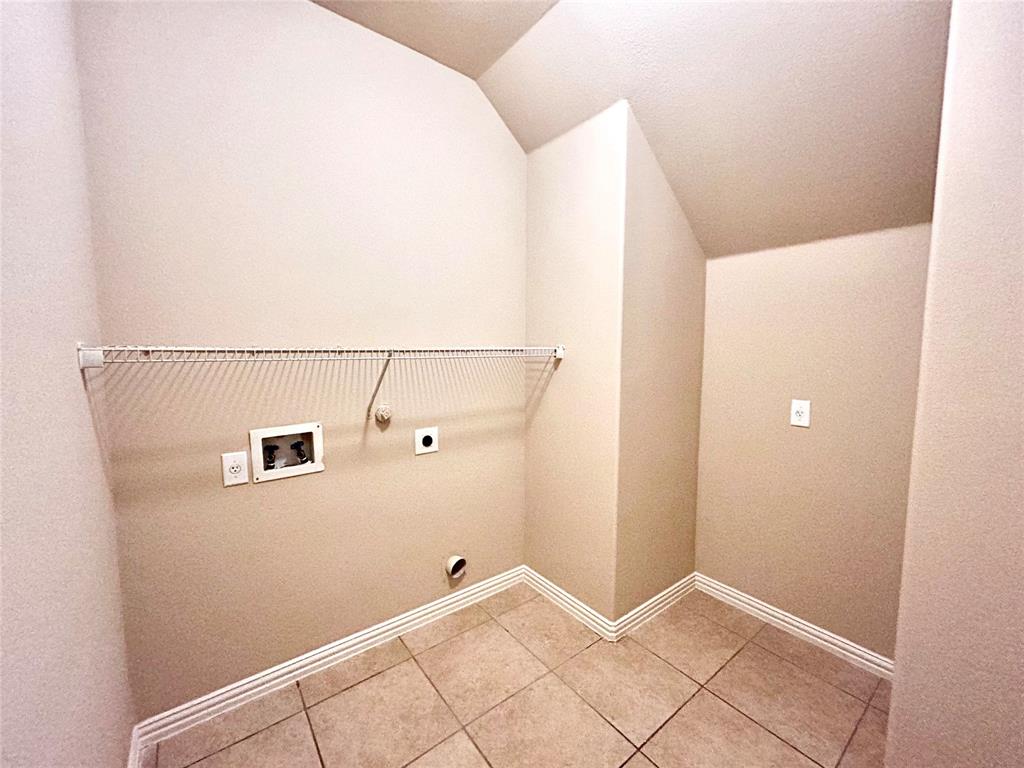 5112 Promised Land Drive McKinney, TX 75071 - Photo 26 of 30 a view of bathroom