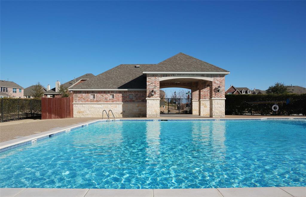 5112 Promised Land Drive McKinney, TX 75071 - Photo 29 of 30 a front view of a house with garden