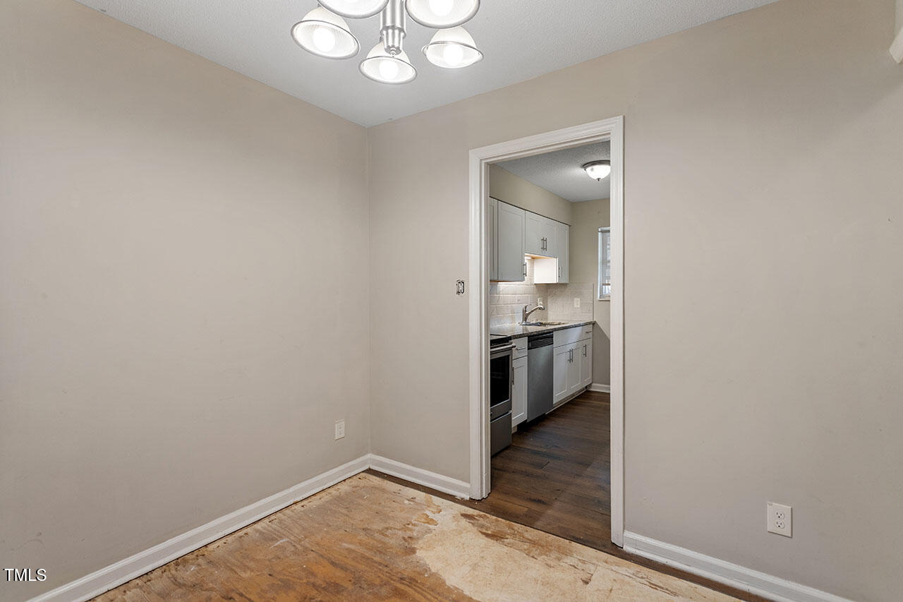 6371 New Market Way Raleigh, NC 27615 - Photo 6 of 13 6371 New Market Way_11