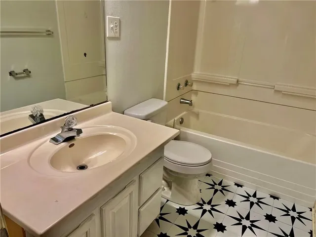 $138,500 | 305 Moriarity Street, Pineville, LA 71360