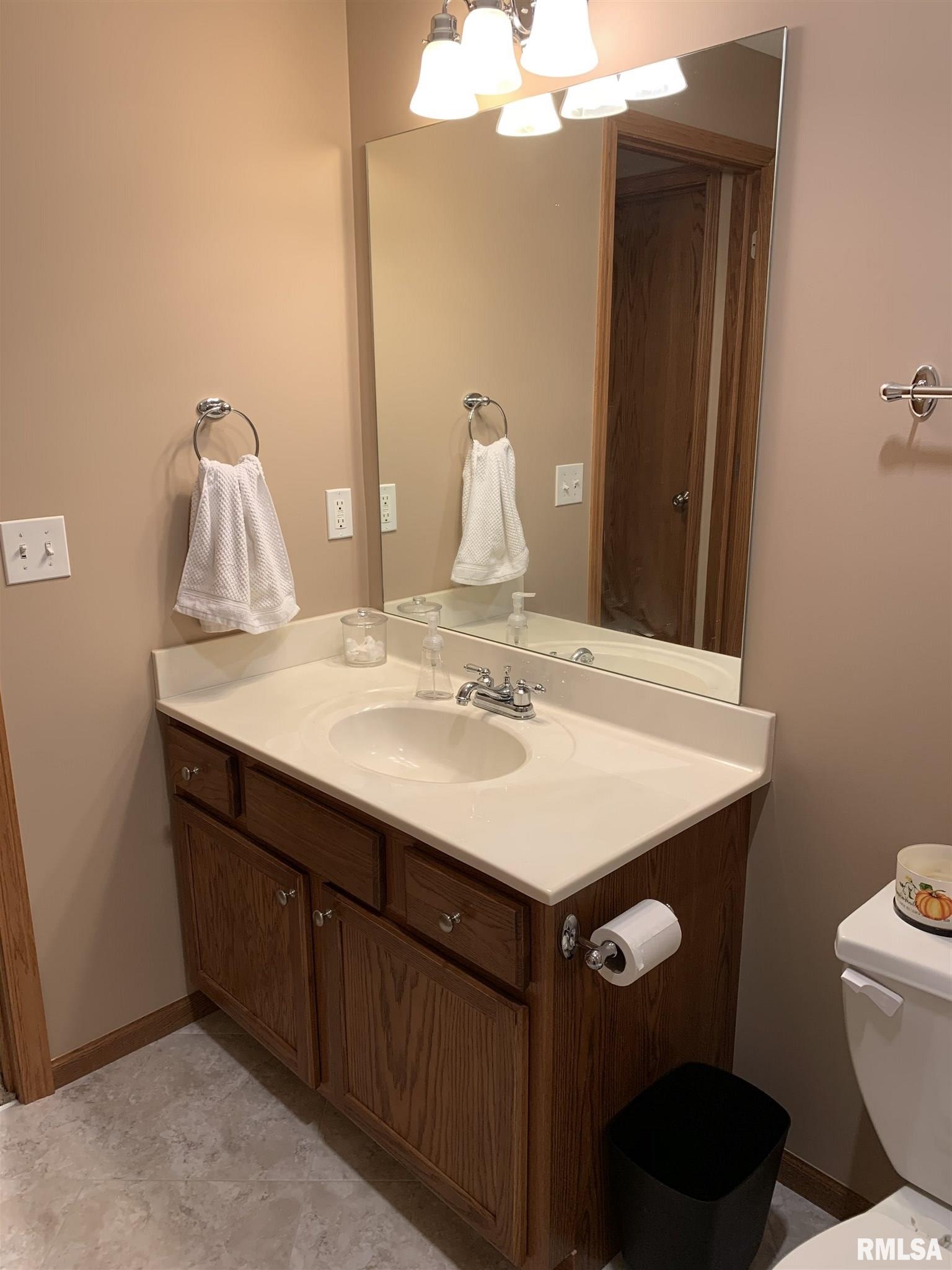 2620 Revo Road Davenport, IA 52806 - Photo 18 of 34 Gallery Image 18