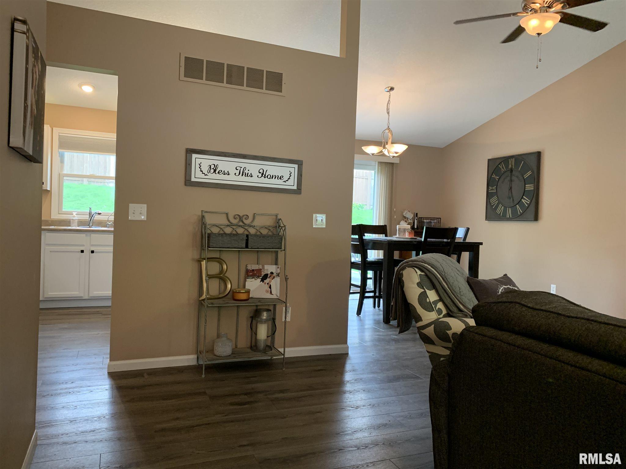 2620 Revo Road Davenport, IA 52806 - Photo 3 of 34 Gallery Image 3