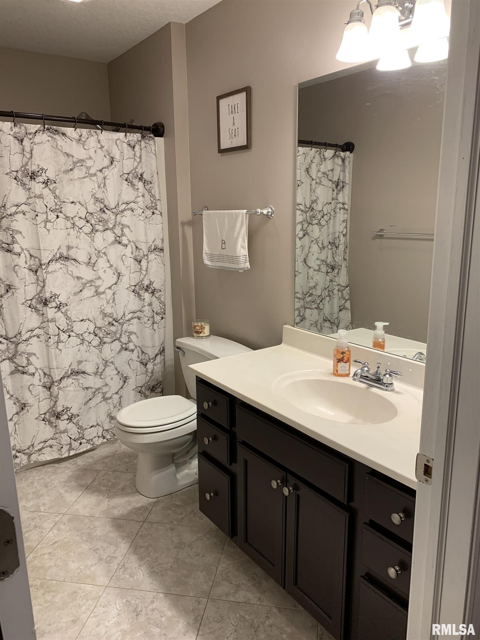 2620 Revo Road Davenport, IA 52806 - Photo 31 of 34 Gallery Image 31