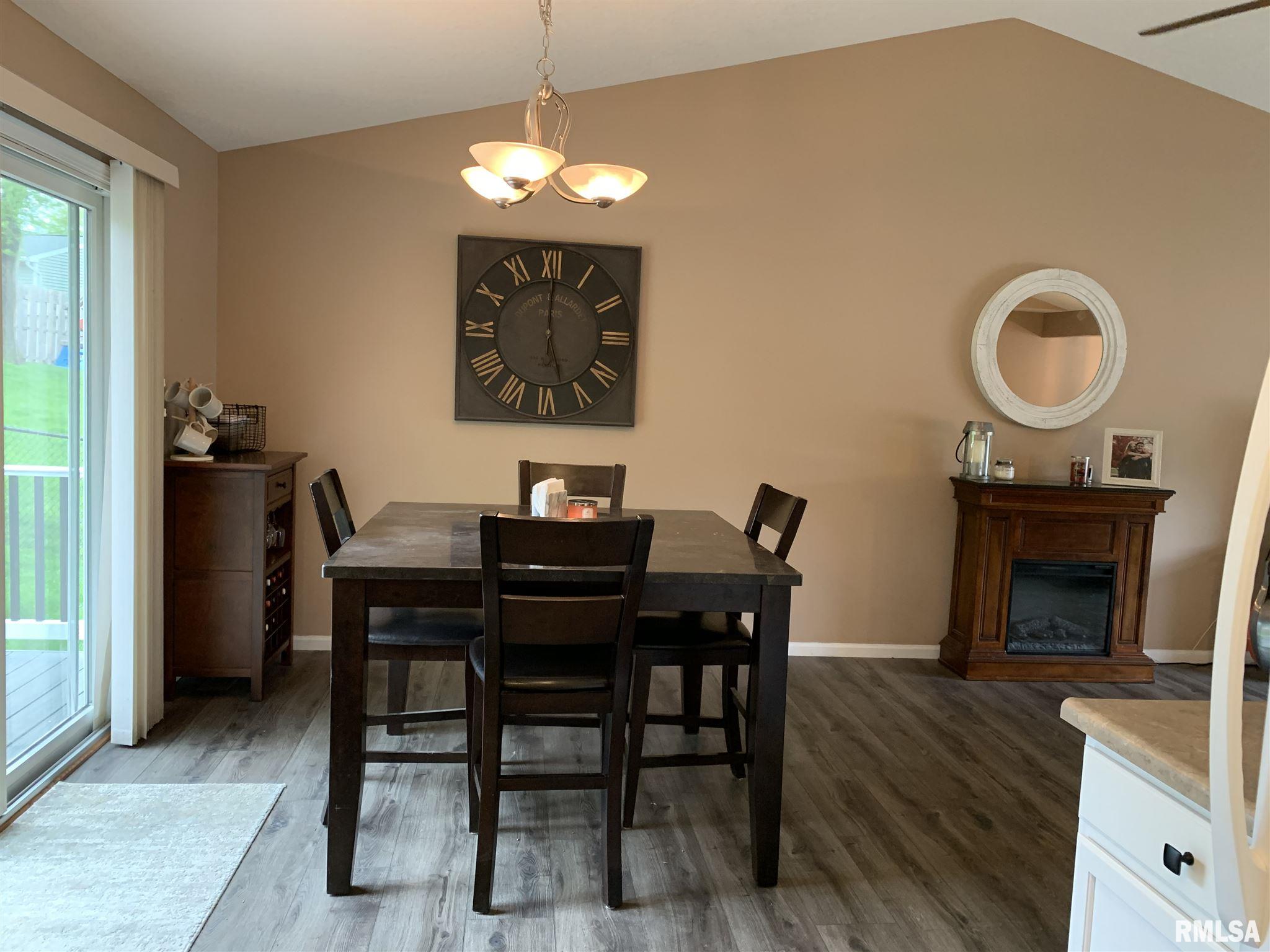 2620 Revo Road Davenport, IA 52806 - Photo 6 of 34 Gallery Image 6