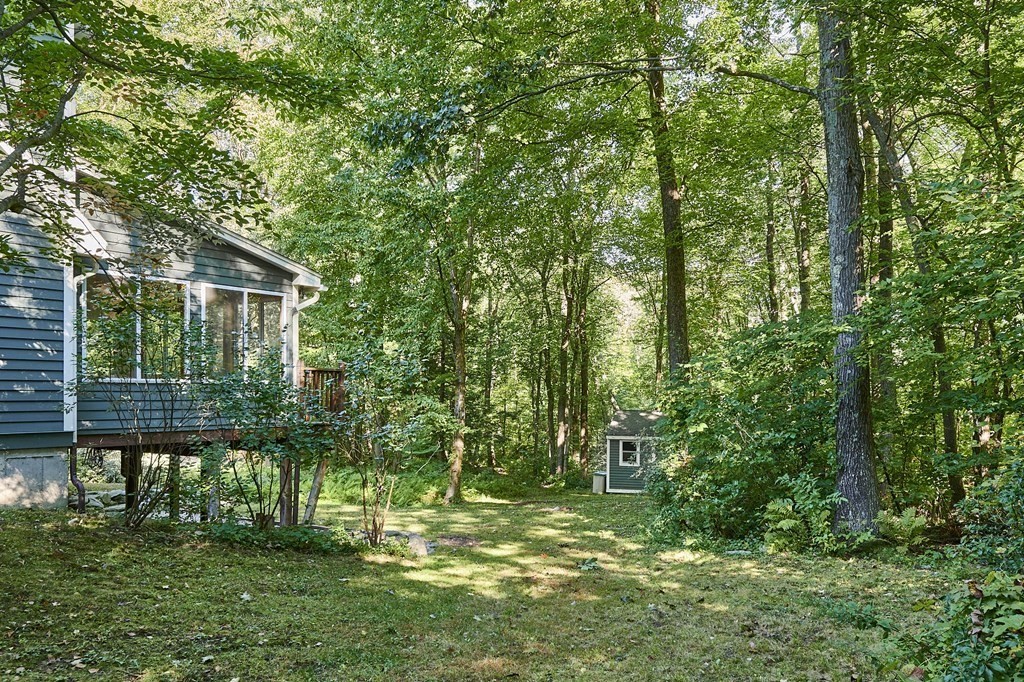 577 Burts Pit Road Northampton, MA 01062 - Photo 3 of 36
