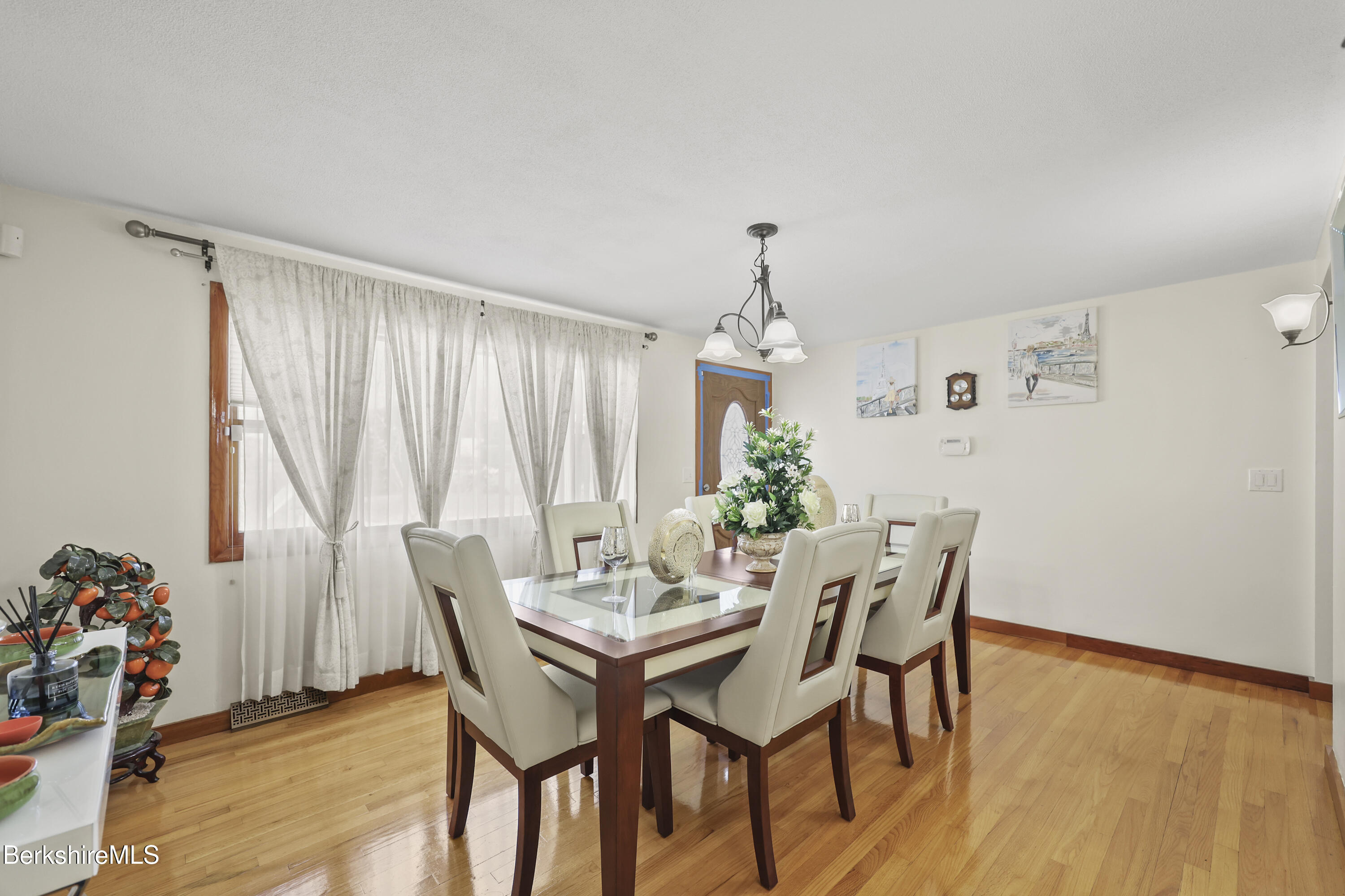 15 Martin Avenue Lee, MA 01238 - Photo 5 of 36 Dining Room