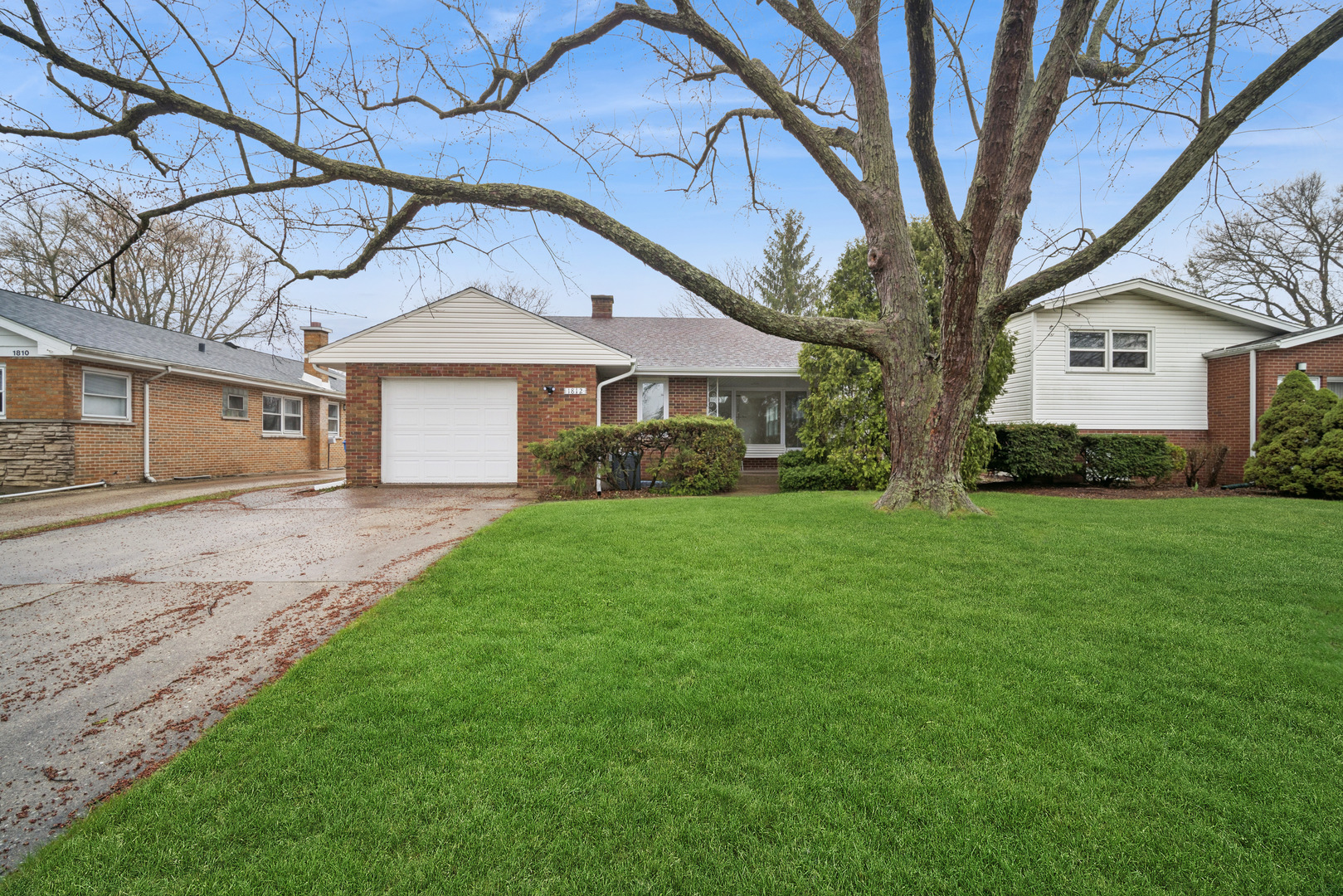 1812 Winthrop Road Highland Park, IL 60035 - Photo 1 of 32
