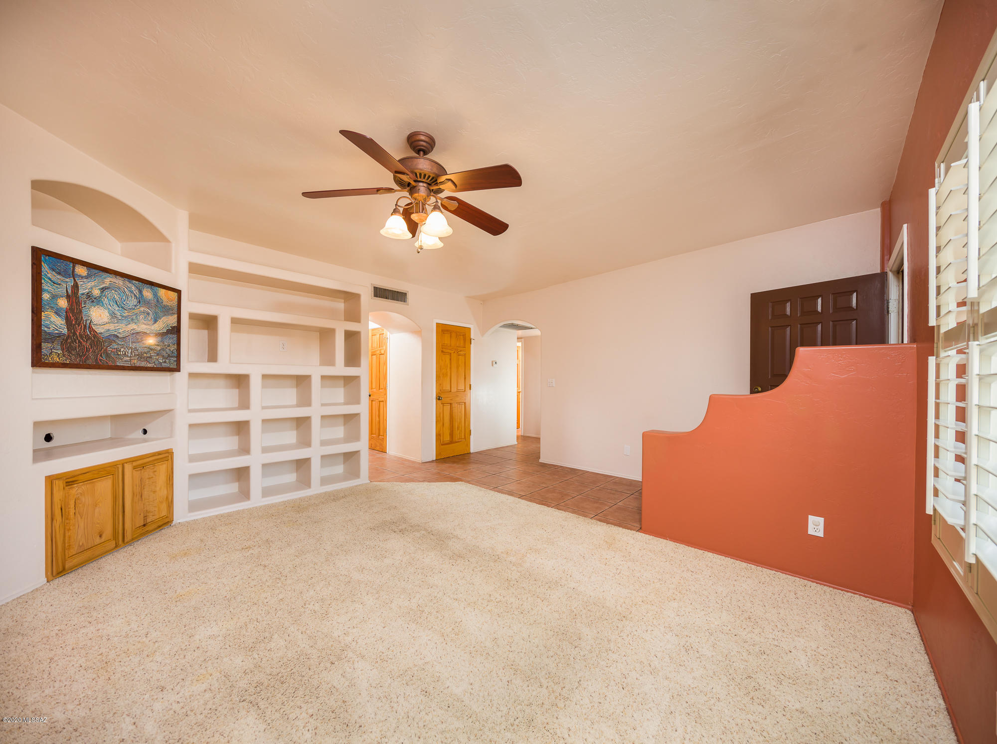 802 South Pantano Road Tucson, AZ 85710 - Photo 5 of 24 Gallery Image 5