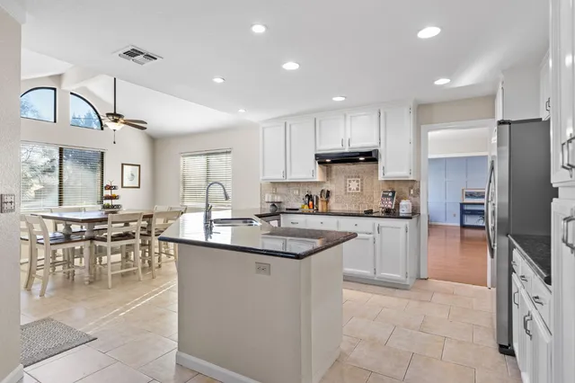 $875,000 | 1369 Sun Tree Drive, Roseville, CA 95661