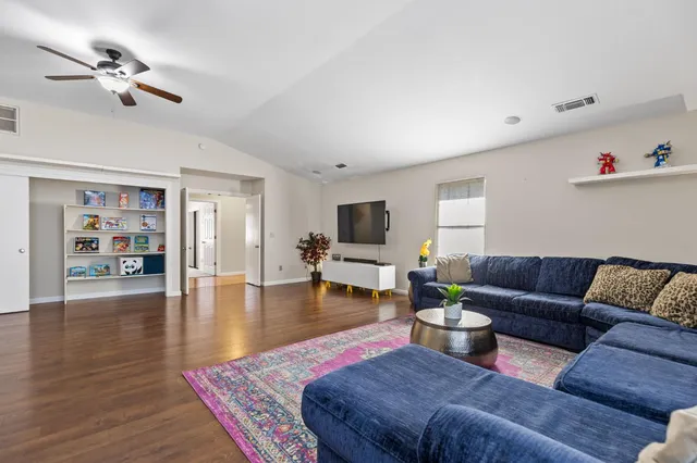 $875,000 | 1369 Sun Tree Drive, Roseville, CA 95661