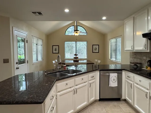 $875,000 | 1369 Sun Tree Drive, Roseville, CA 95661