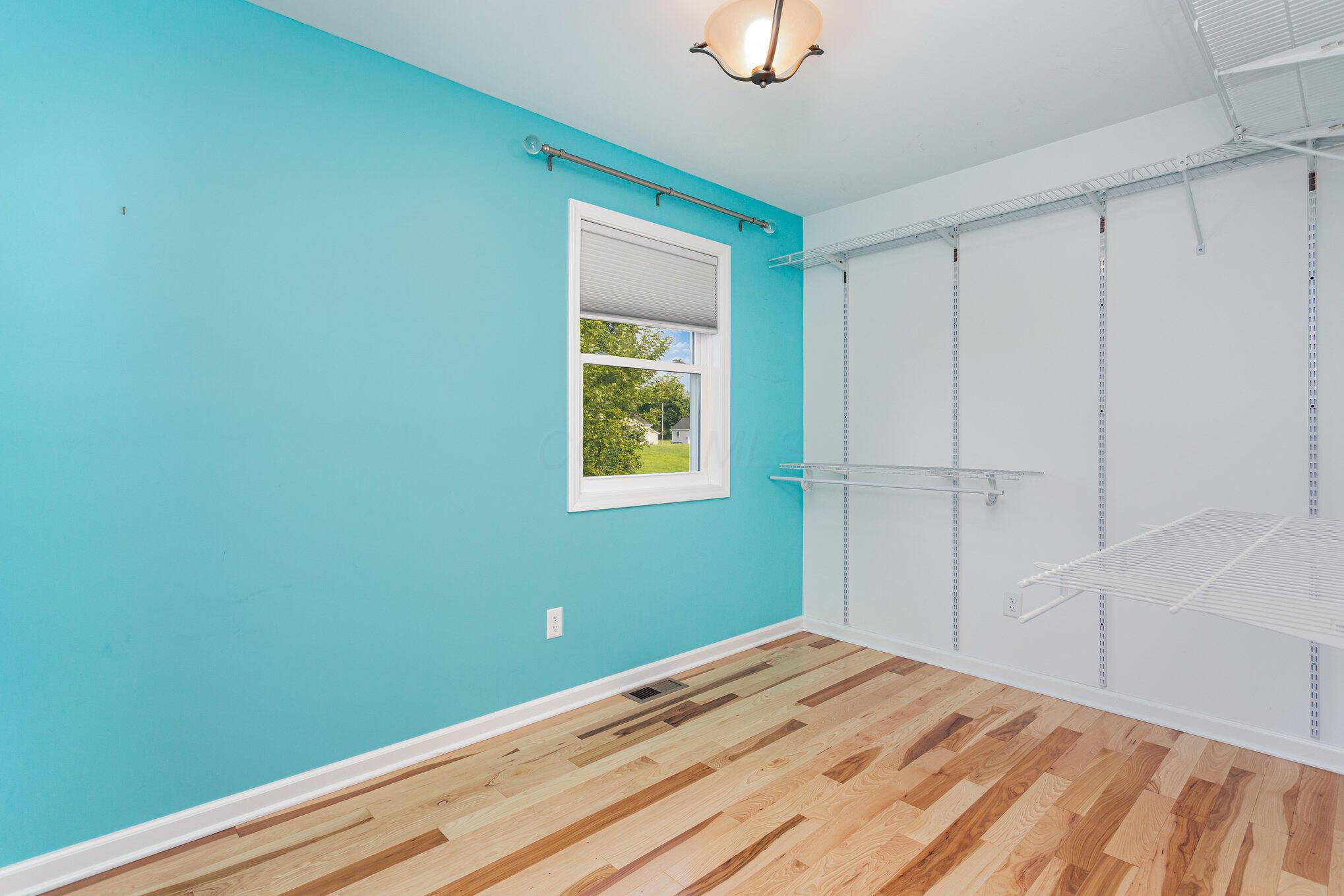 3340 Stringtown Road Northeast Lancaster, OH 43130 - Photo 11 of 27 Walk-in Closet.
