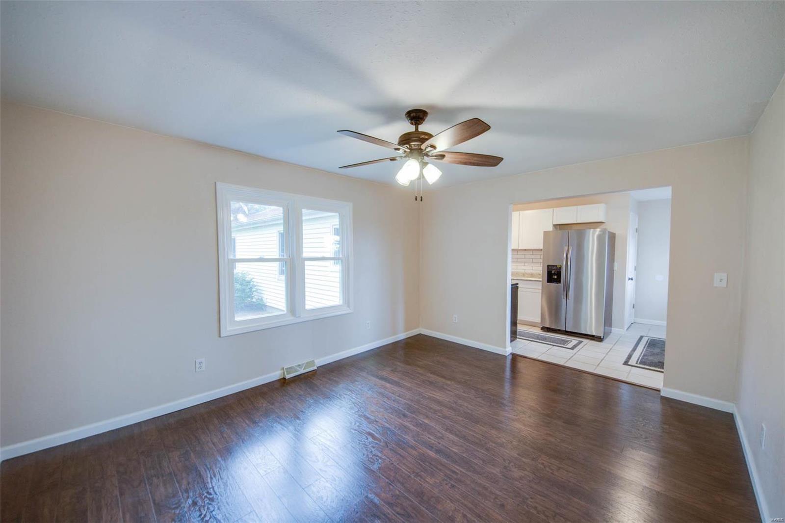 4317 Woodburn Road Alton, IL 62002 - Photo 13 of 26