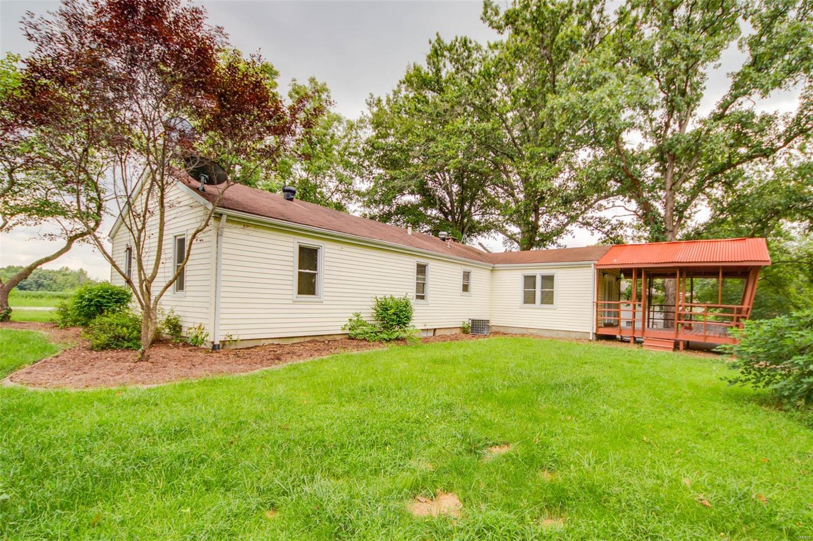 4317 Woodburn Road Alton, IL 62002 - Photo 23 of 26