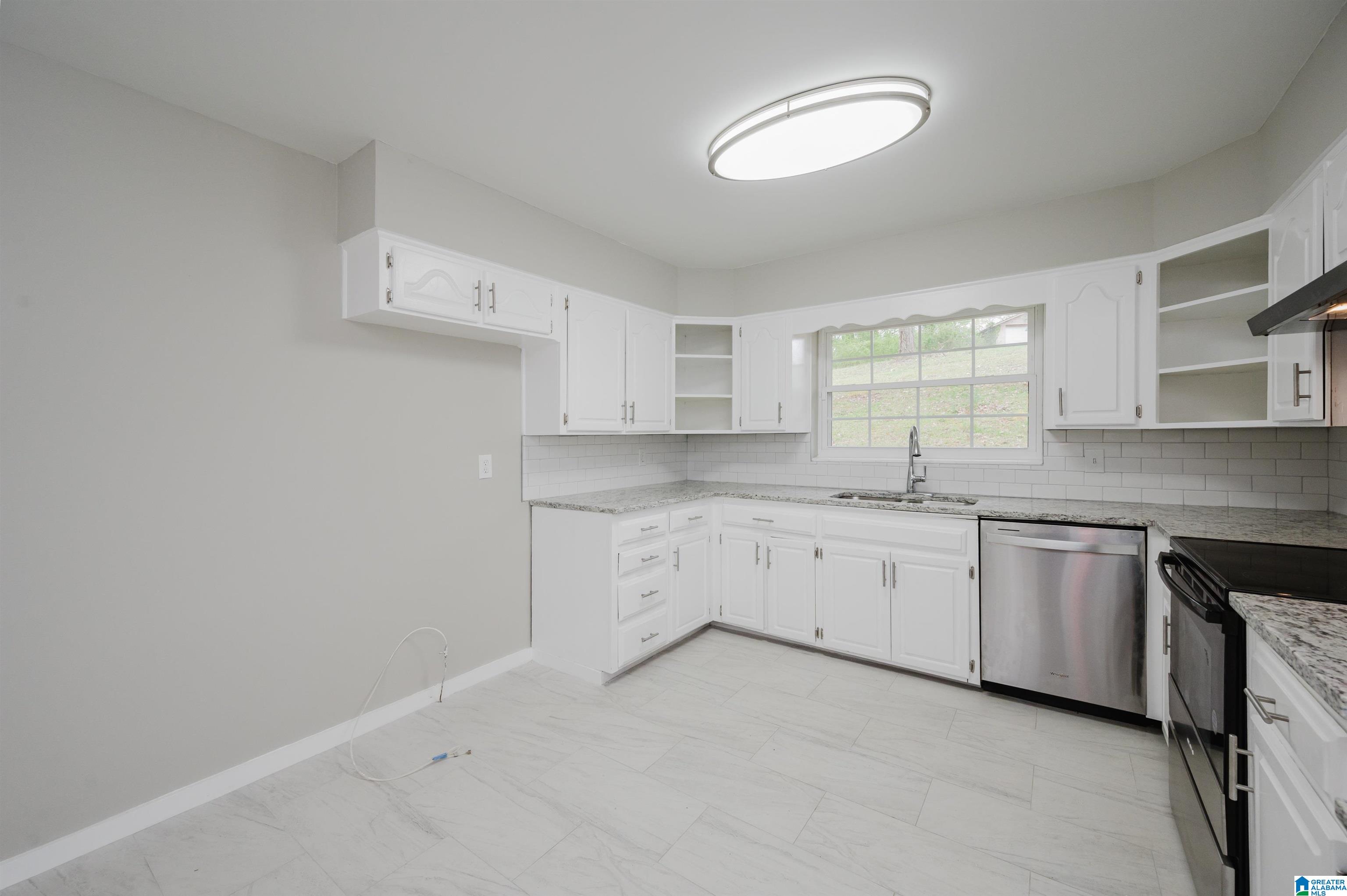 1020 Rutledge Drive Birmingham, AL 35228 - Photo 12 of 38