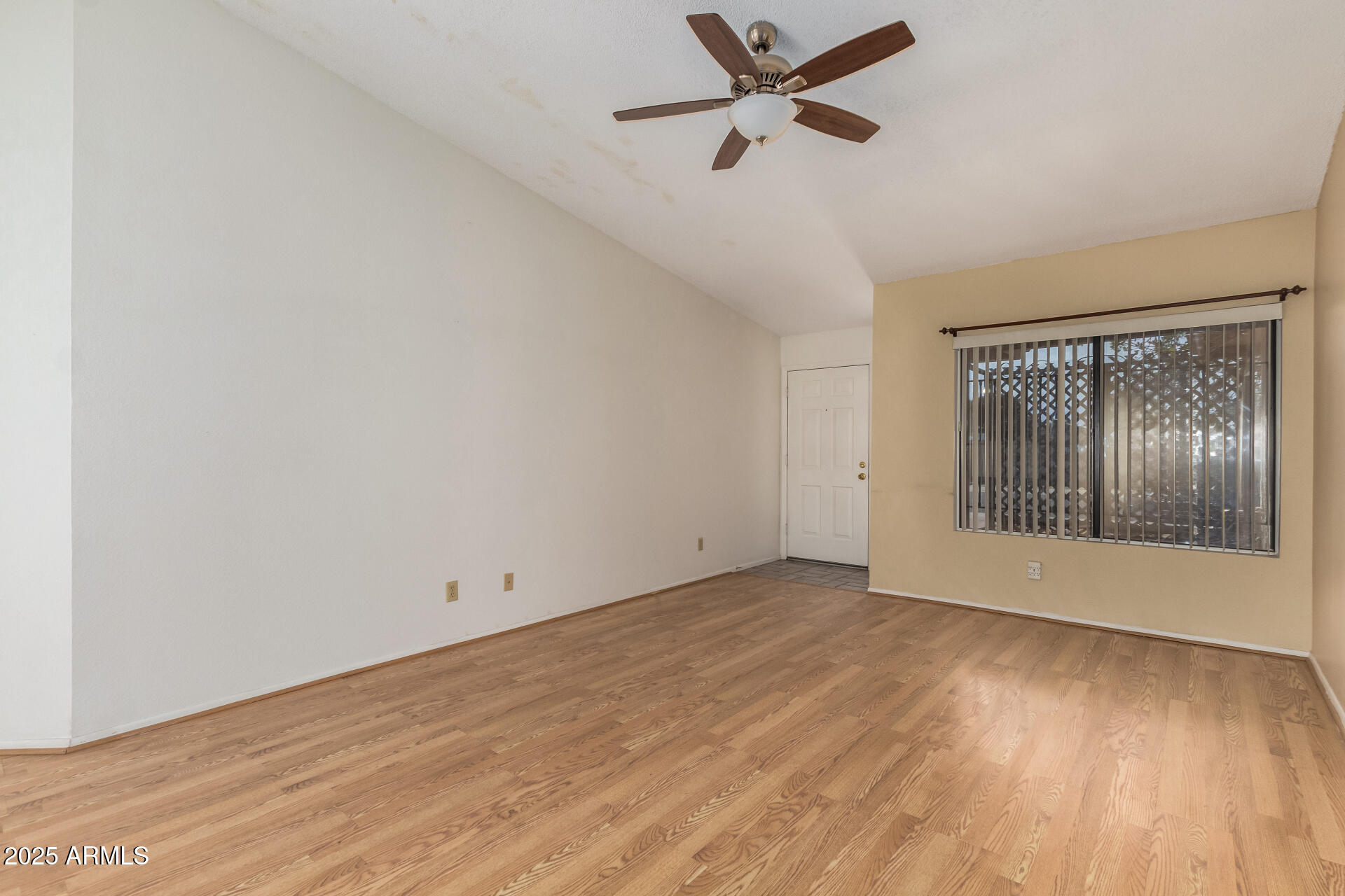 17437 North 41st Drive Glendale, AZ 85308 - Photo 4 of 27 09 - 41st