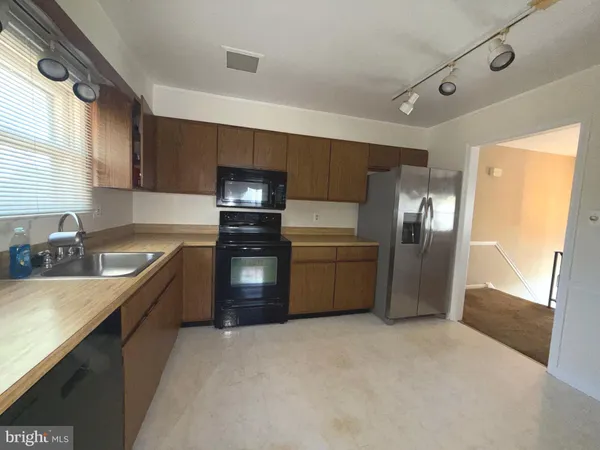 $649,000 | 1311 East Holly Avenue, Sterling, VA 20164