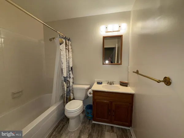 $649,000 | 1311 East Holly Avenue, Sterling, VA 20164