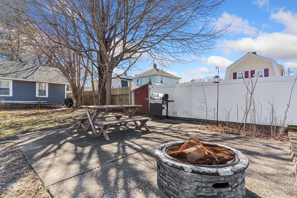 47 Pelican Road Quincy, MA 02169 - Photo 24 of 28 Gallery Image 24