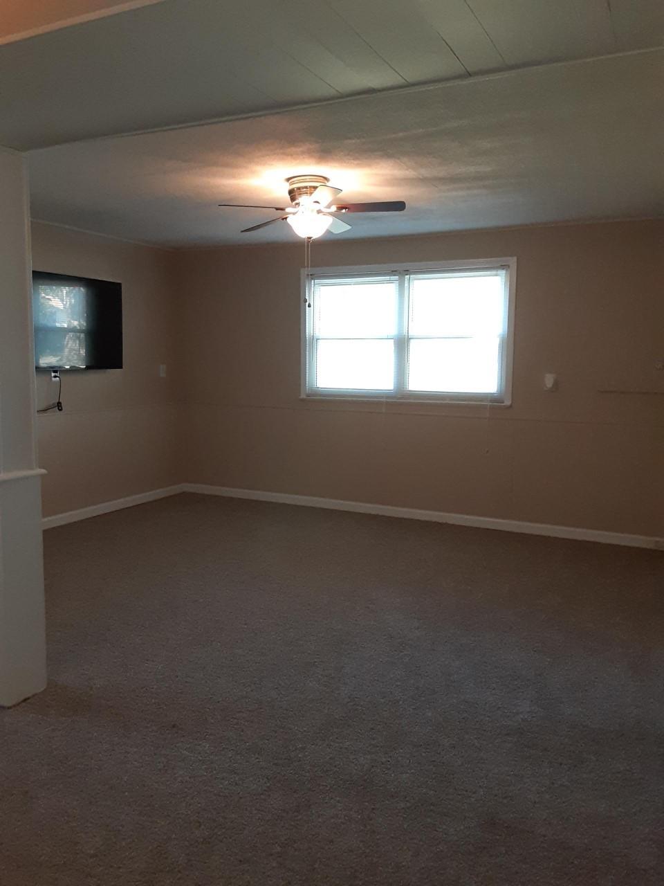 1917 Angus Road Northwest Roanoke, VA 24017 - Photo 4 of 8 Living Room