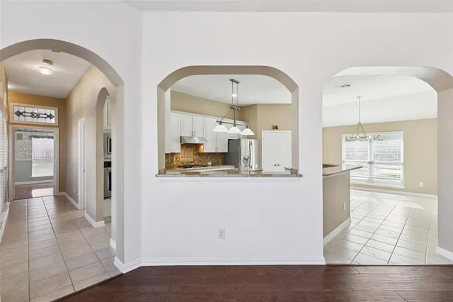 $430,000 | 600 Quick Silver Drive, DeSoto, TX 75115