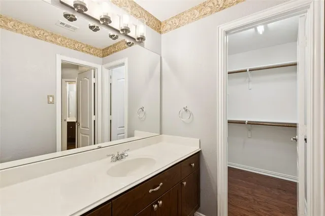 $430,000 | 600 Quick Silver Drive, DeSoto, TX 75115