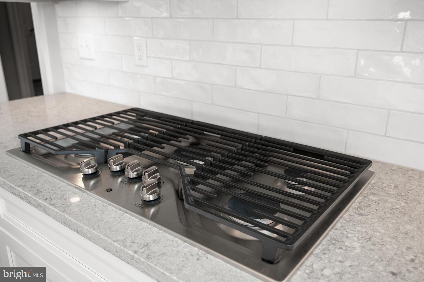 994 Valley Crossing Drive Lititz, PA 17543 - Photo 12 of 61