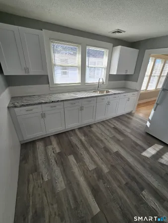 $2,250 | 263 Sheffield Avenue, Unit 3, New Haven, CT 06511