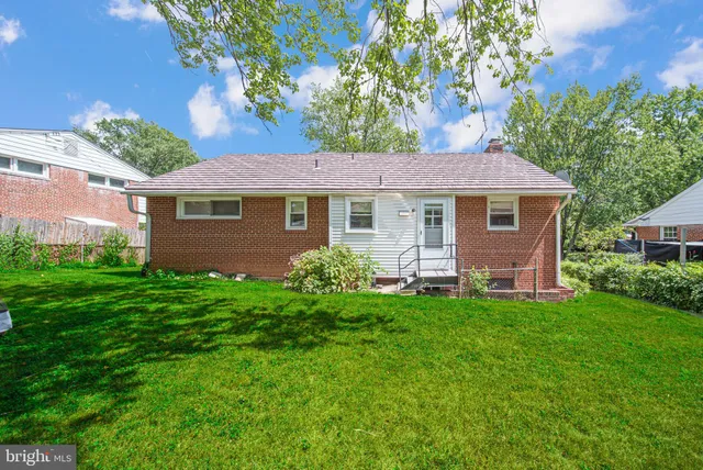 $3,000 | 10502 Glenhaven Drive, Silver Spring, MD 20902