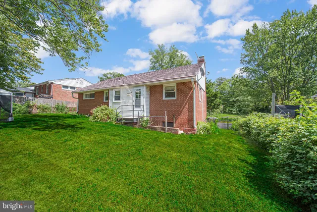 $3,000 | 10502 Glenhaven Drive, Silver Spring, MD 20902