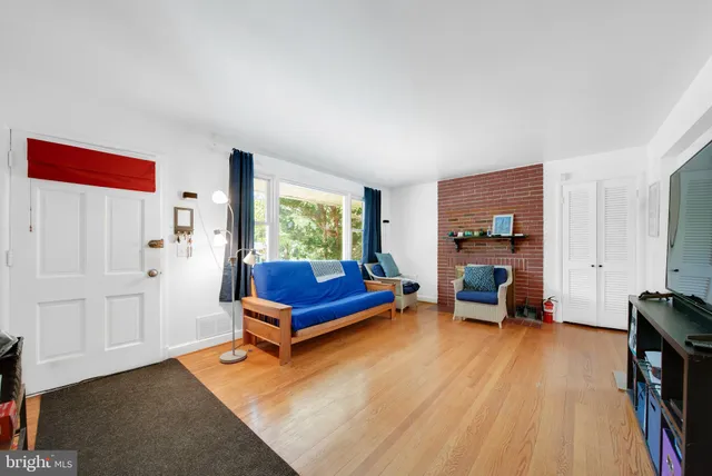 $3,000 | 10502 Glenhaven Drive, Silver Spring, MD 20902