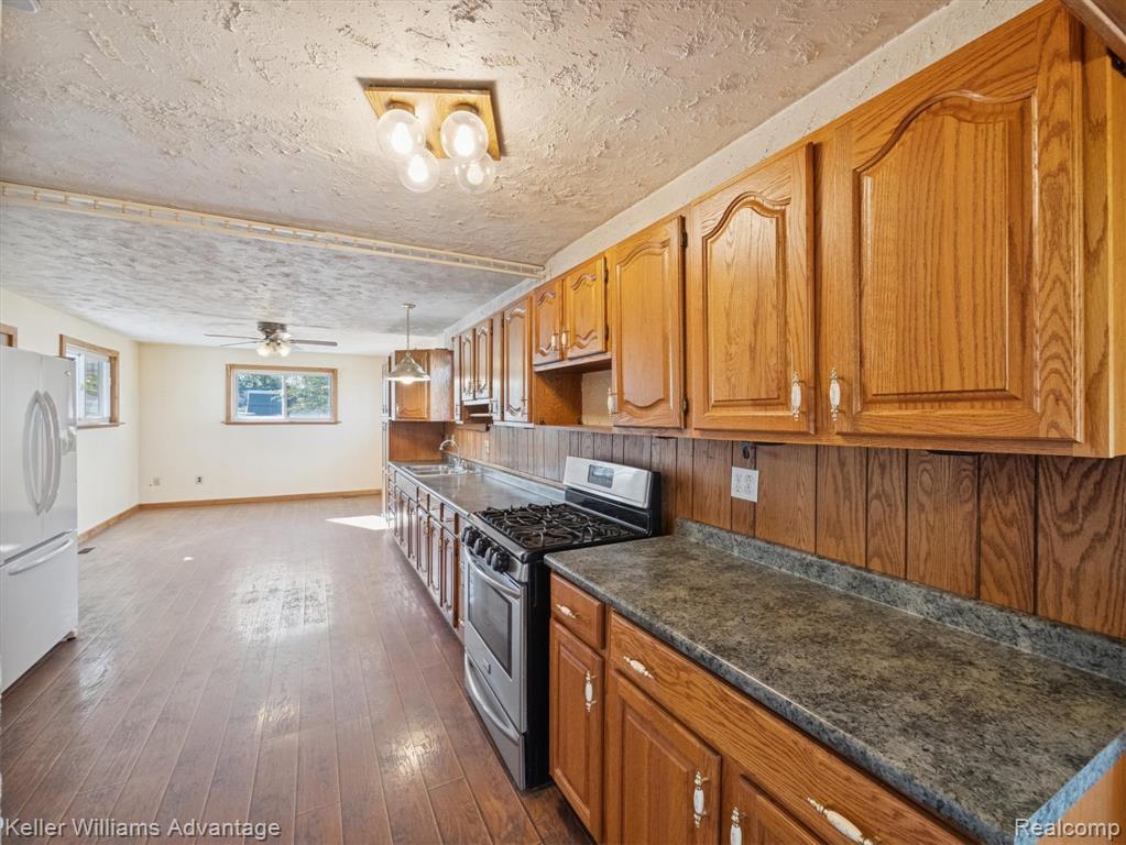 13117 Pennsylvania Road Riverview, MI 48193 - Photo 13 of 35 Gallery Image 13