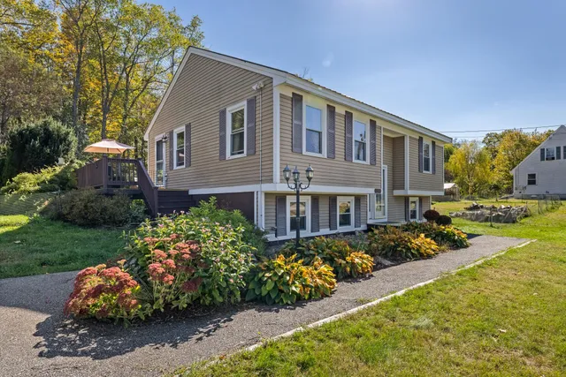 $399,500 | 17 Alderwood Court, Claremont, NH 03743