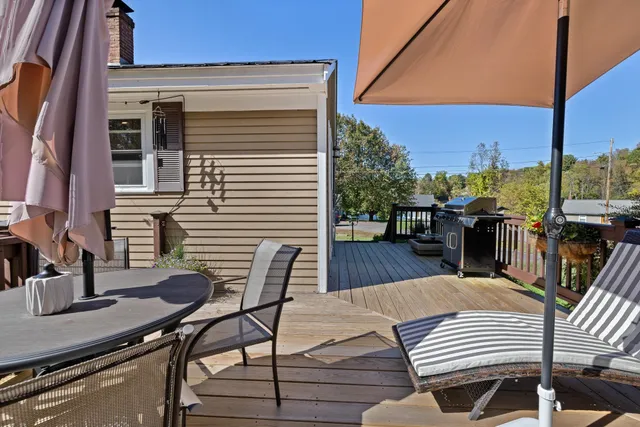 $399,500 | 17 Alderwood Court, Claremont, NH 03743