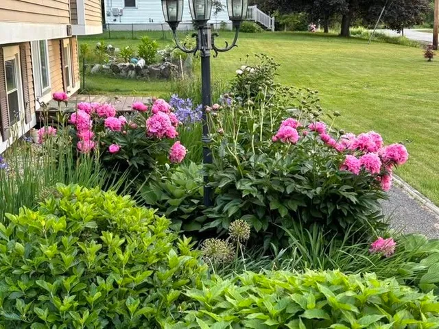 $399,500 | 17 Alderwood Court, Claremont, NH 03743