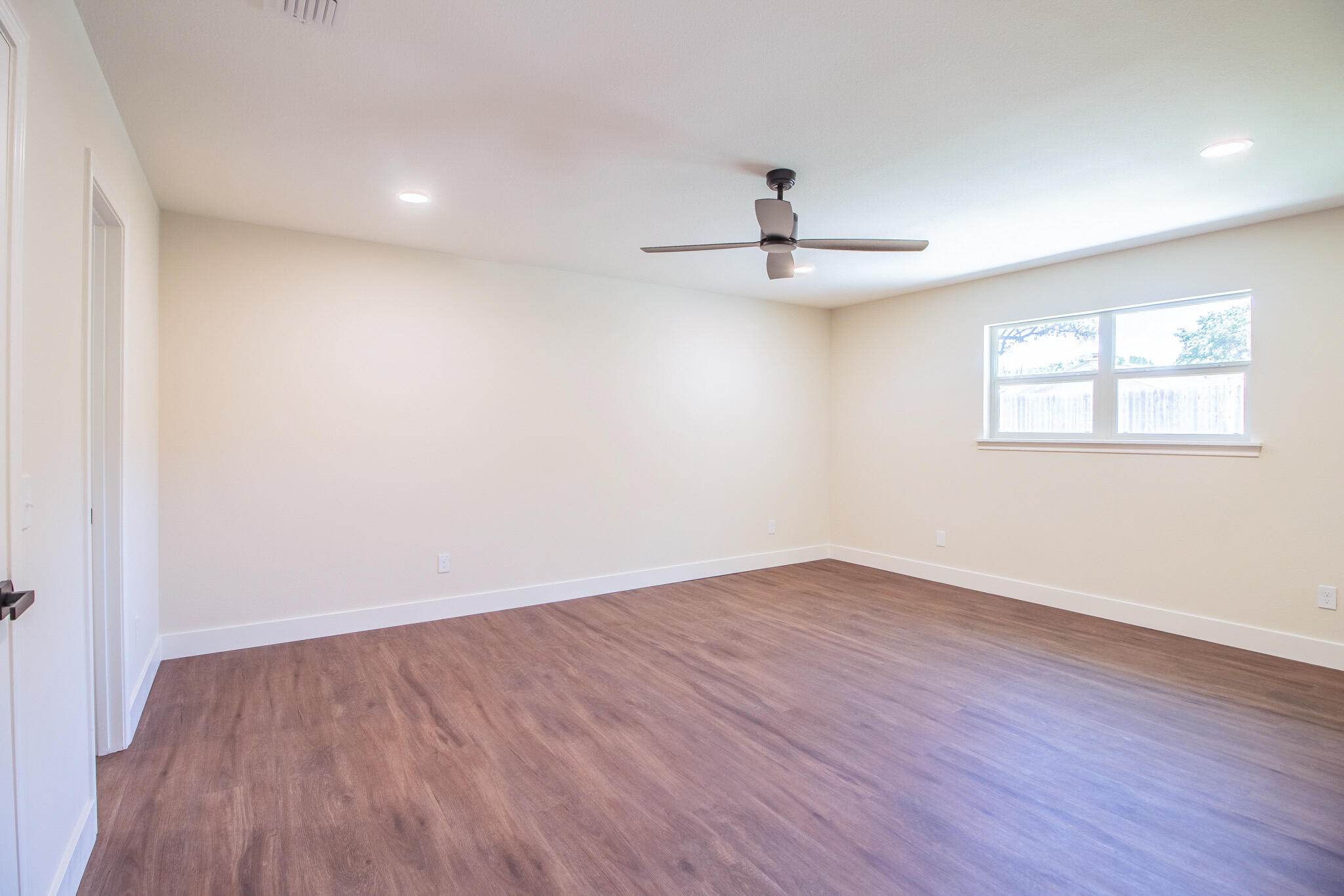 4102 70th Street Lubbock, TX 79413 - Photo 20 of 38 IMG_9872-HDR-2