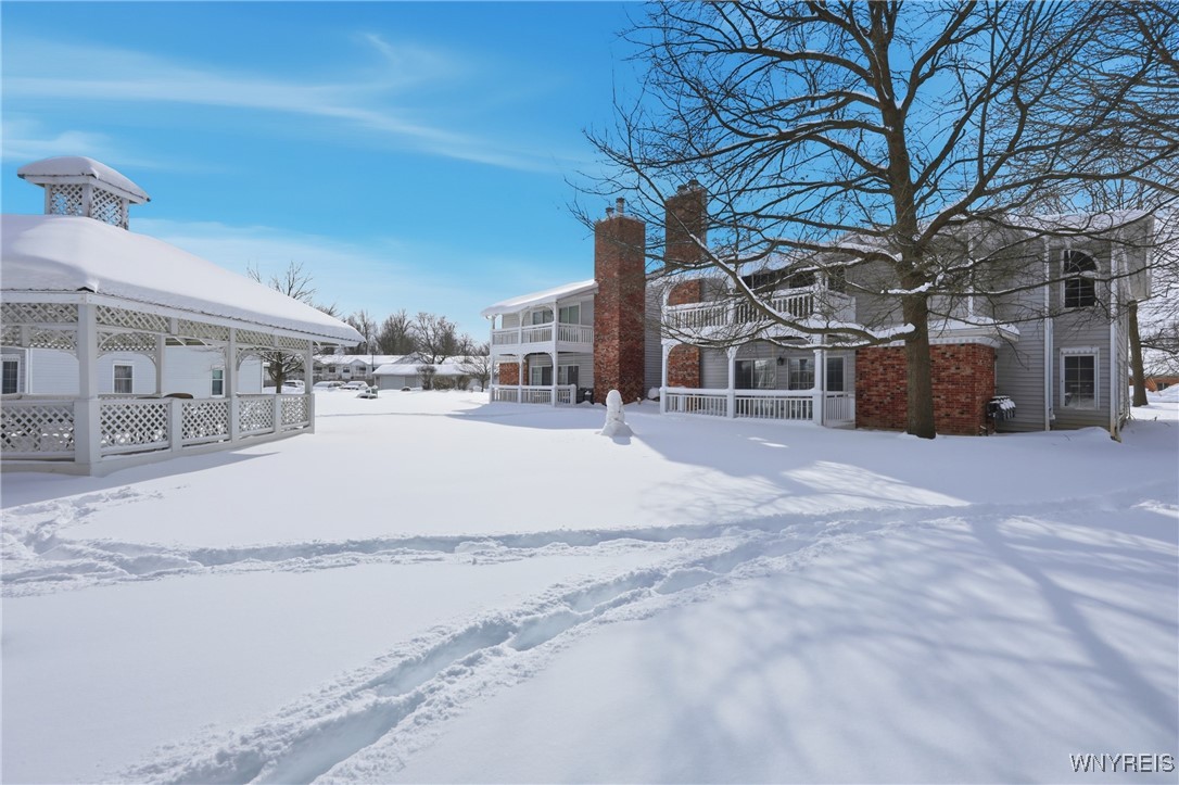 1075 Youngs Road, Unit H Amherst, NY 14221 - Photo 40 of 45