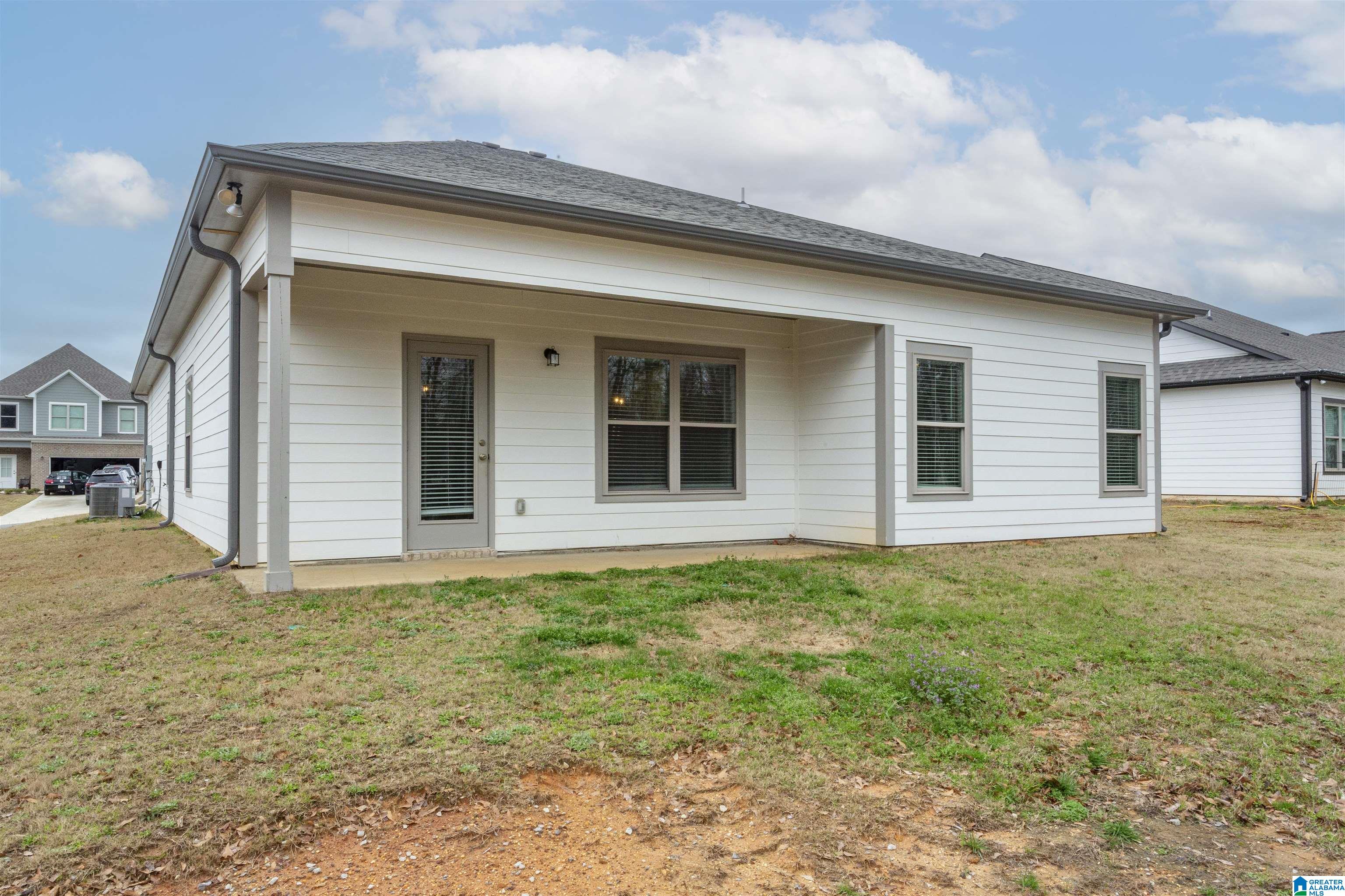 450 Ridgeview Circle Jemison, AL 35085 - Photo 6 of 39
