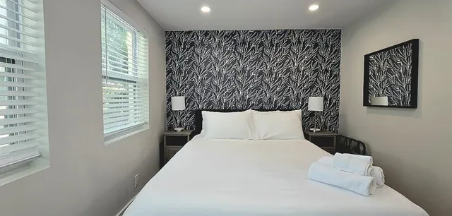 a view of a backyard with plants