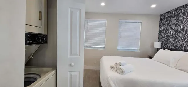 $875,000 | 1215 Northeast 13th Avenue, Fort Lauderdale, FL 33304