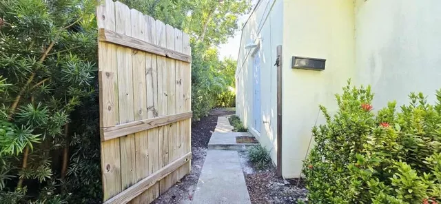 $875,000 | 1215 Northeast 13th Avenue, Fort Lauderdale, FL 33304