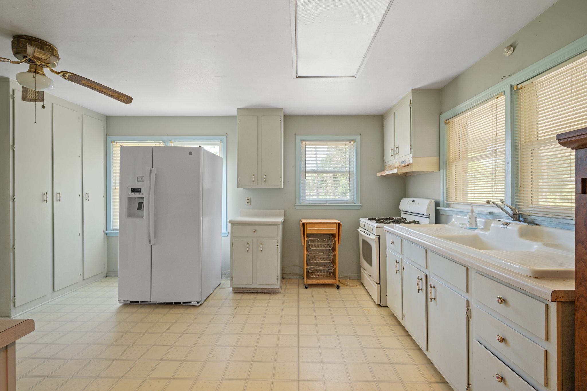 411 West 6th Street Bay Minette, AL 36507 - Photo 13 of 28 Kitchen