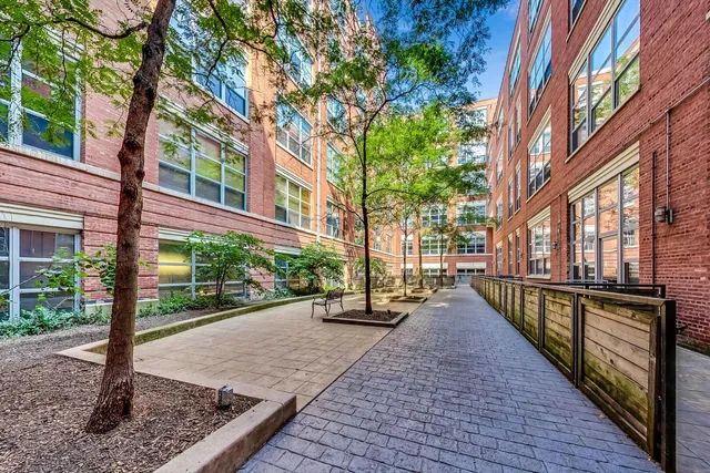 $449,000 | 1735 North Paulina Street, Unit 419, Chicago, IL 60622